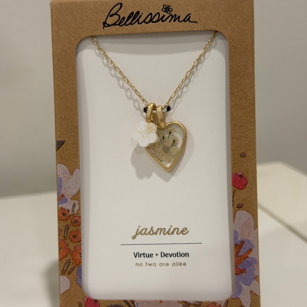 Bellissima 14ct gold dipped heart necklace with dried jasmine & mother of pearl